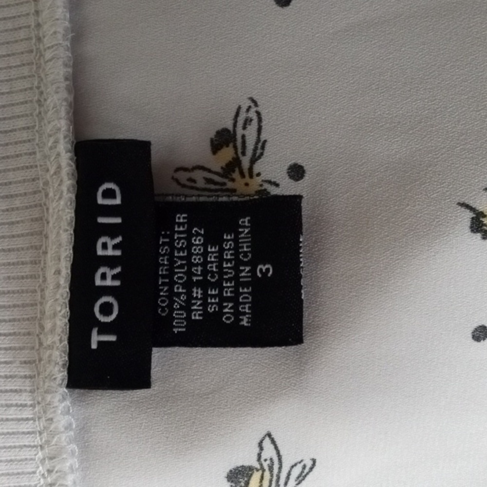 Torrid Size 3 - Picture 2 of 6